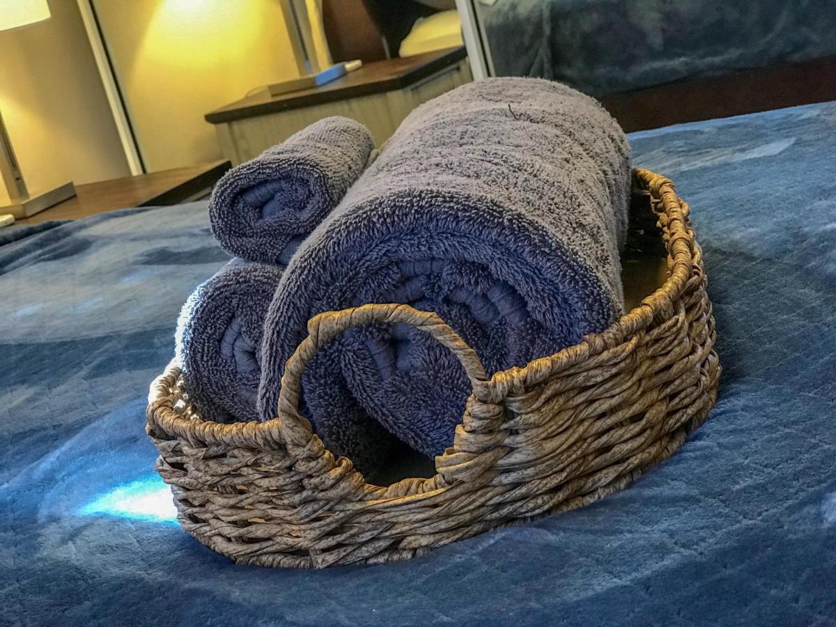 Appartement Private Jacuzzi Oasis With Mountain Views And Free Parking à Ponce Extérieur photo